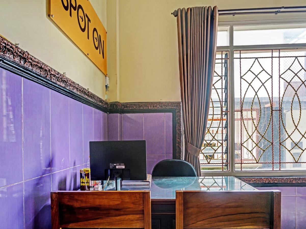 Spot On 1870 Graha Batu Mulia Hotell Eksteriør bilde